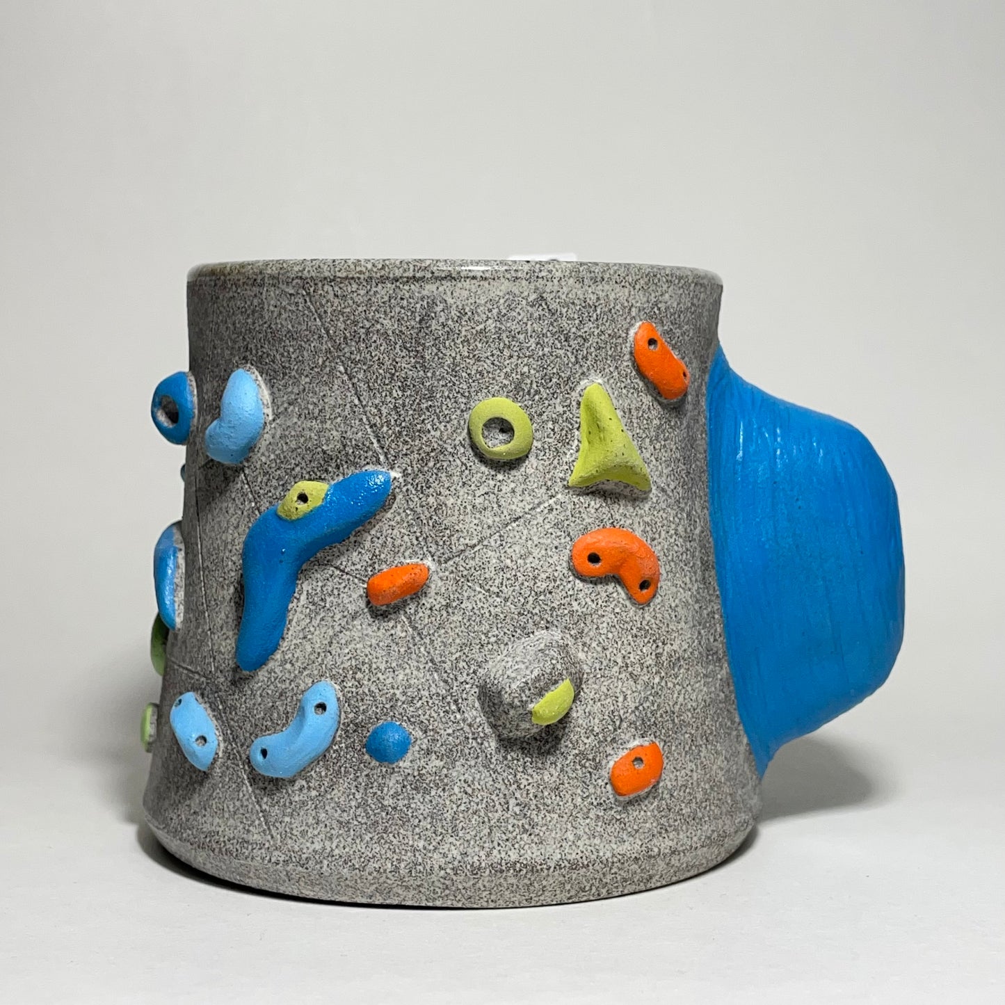 Climbing Cup - Hold Handle - Granite Clay (10-11oz)