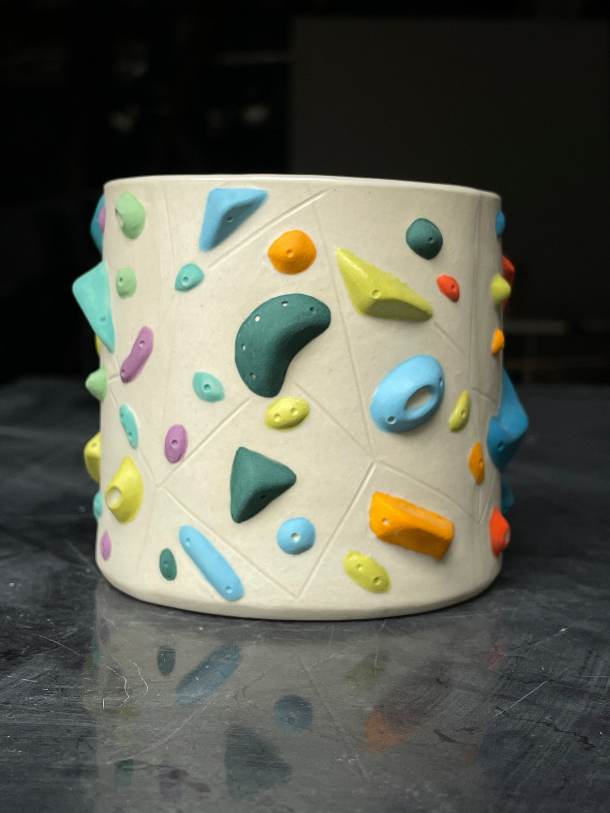 Detailed Holds - White Climbing Cup with BLUE Hold Handle - 12oz