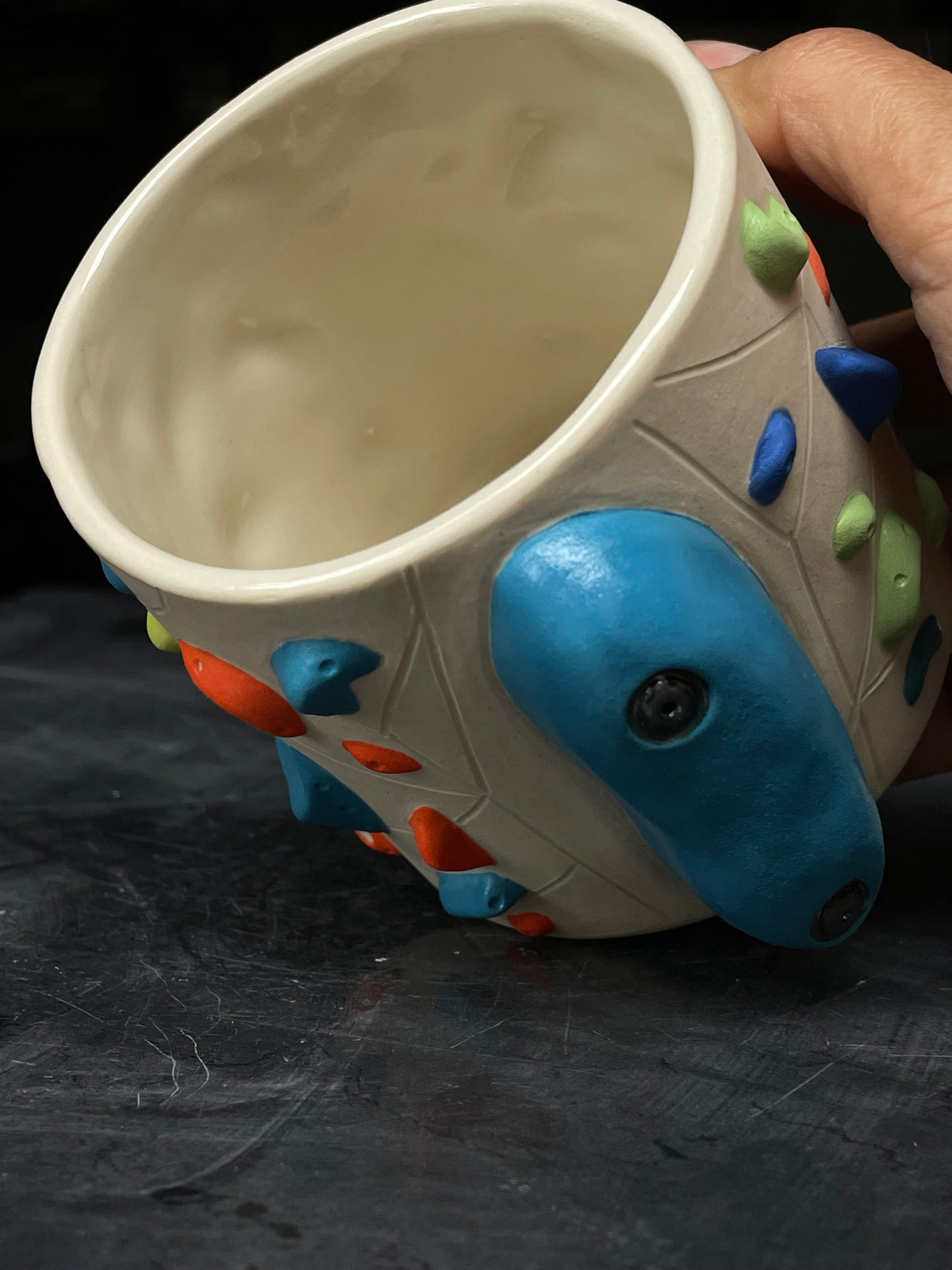 Detailed Holds - White Climbing Cup with BLUE Hold Handle - 12oz