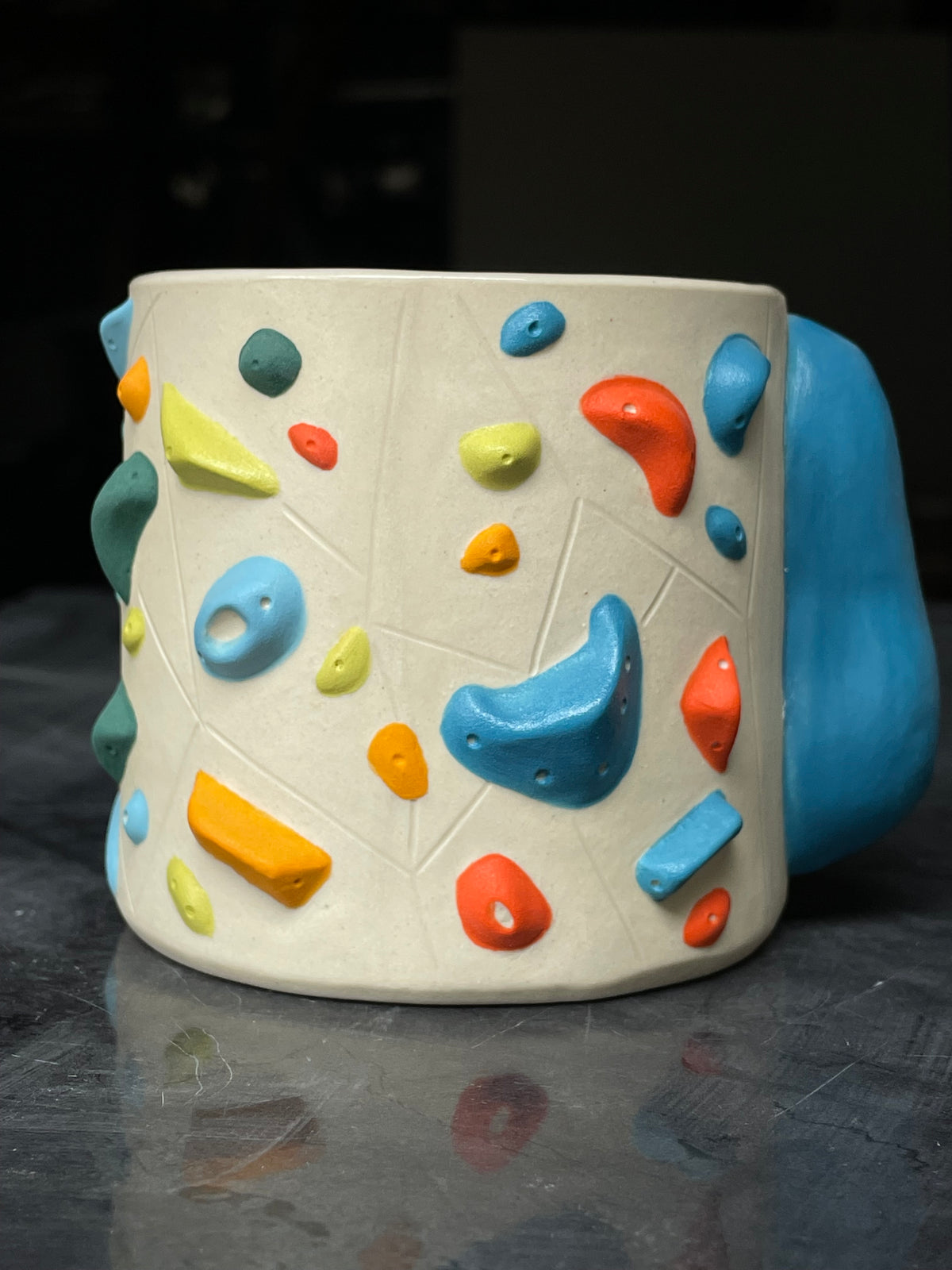 Detailed Holds - White Climbing Cup with BLUE Hold Handle - 12oz