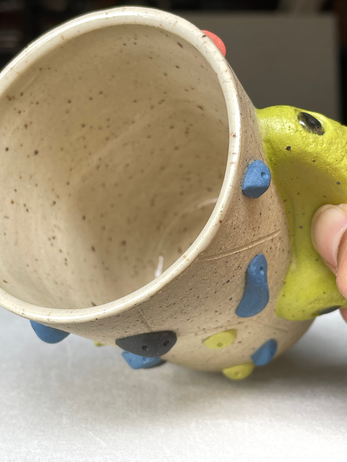 V-shape Cup - Buff Speckled with Hold Handle - Handsculpted