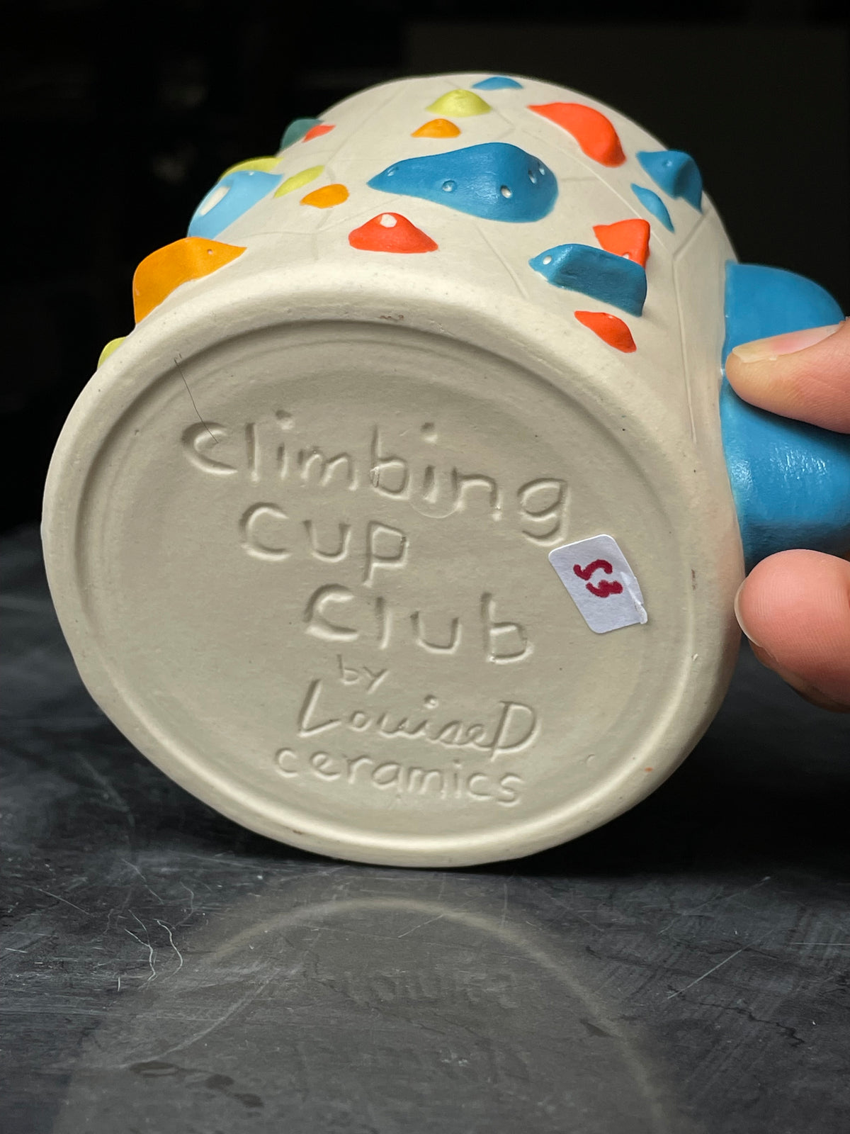 Detailed Holds - White Climbing Cup with BLUE Hold Handle - 12oz
