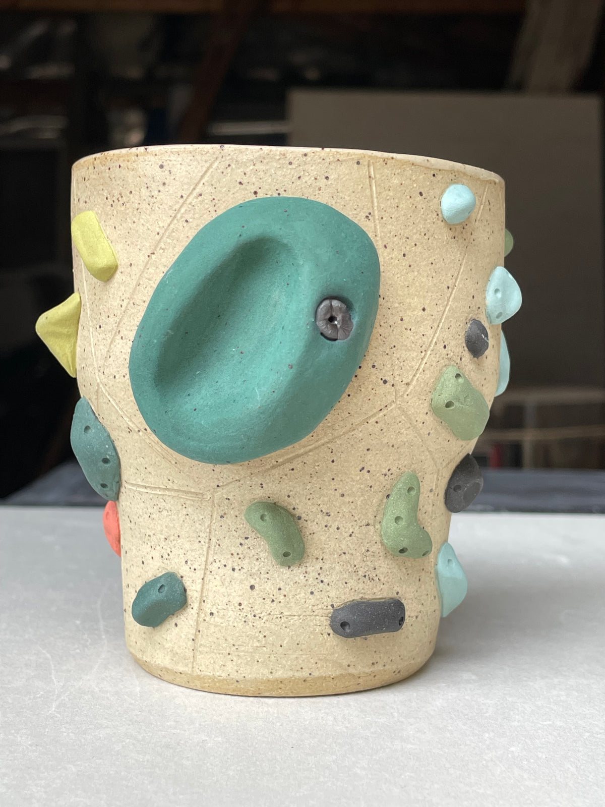 Tapered Tumbler - Buff Speckled with Hold Handle - Handsculpted