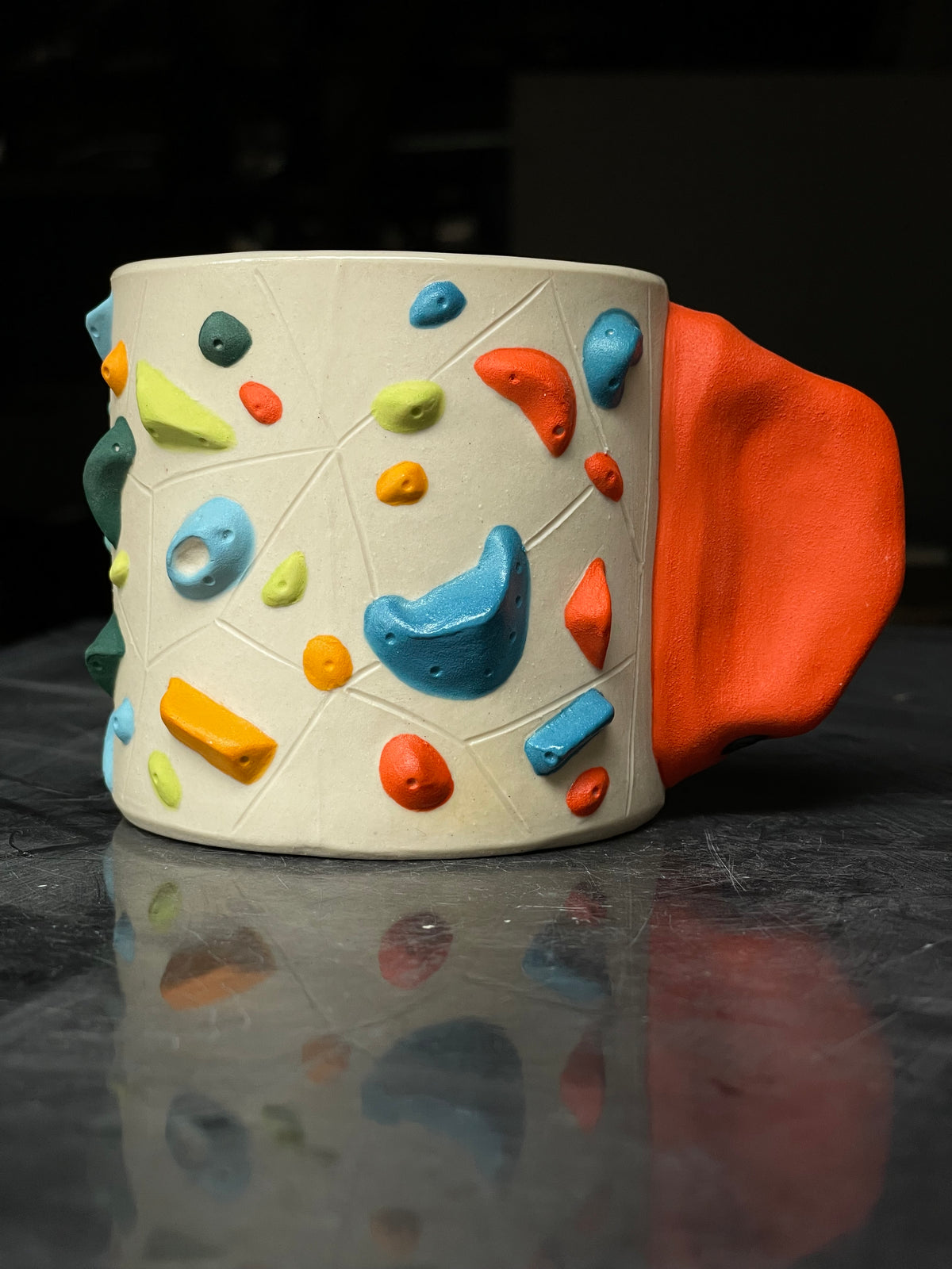 Detailed Holds - White Climbing Cup with Red Hold Handle - 12oz