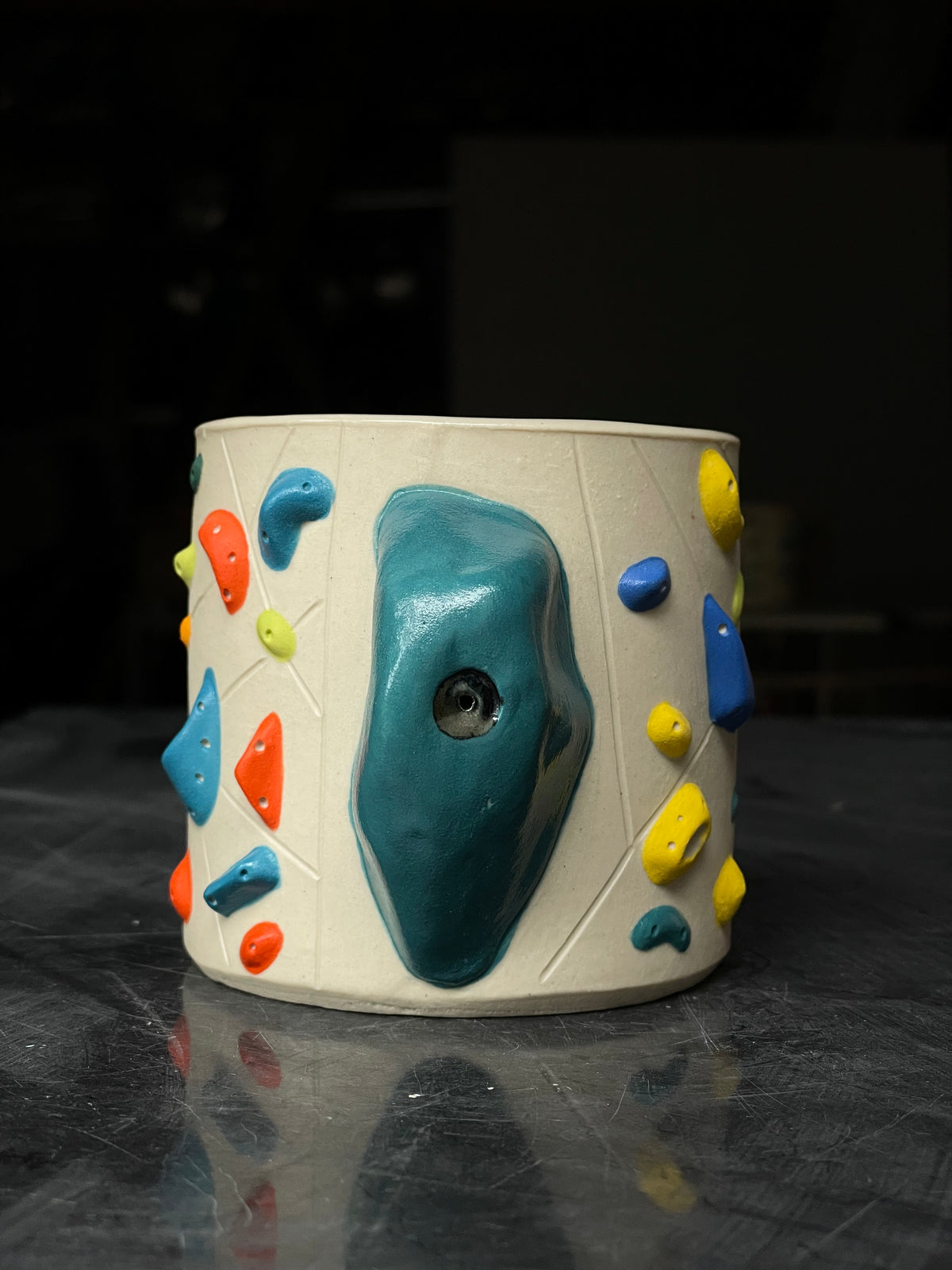 White Climbing Cup with Hold Handle - SAMPLES