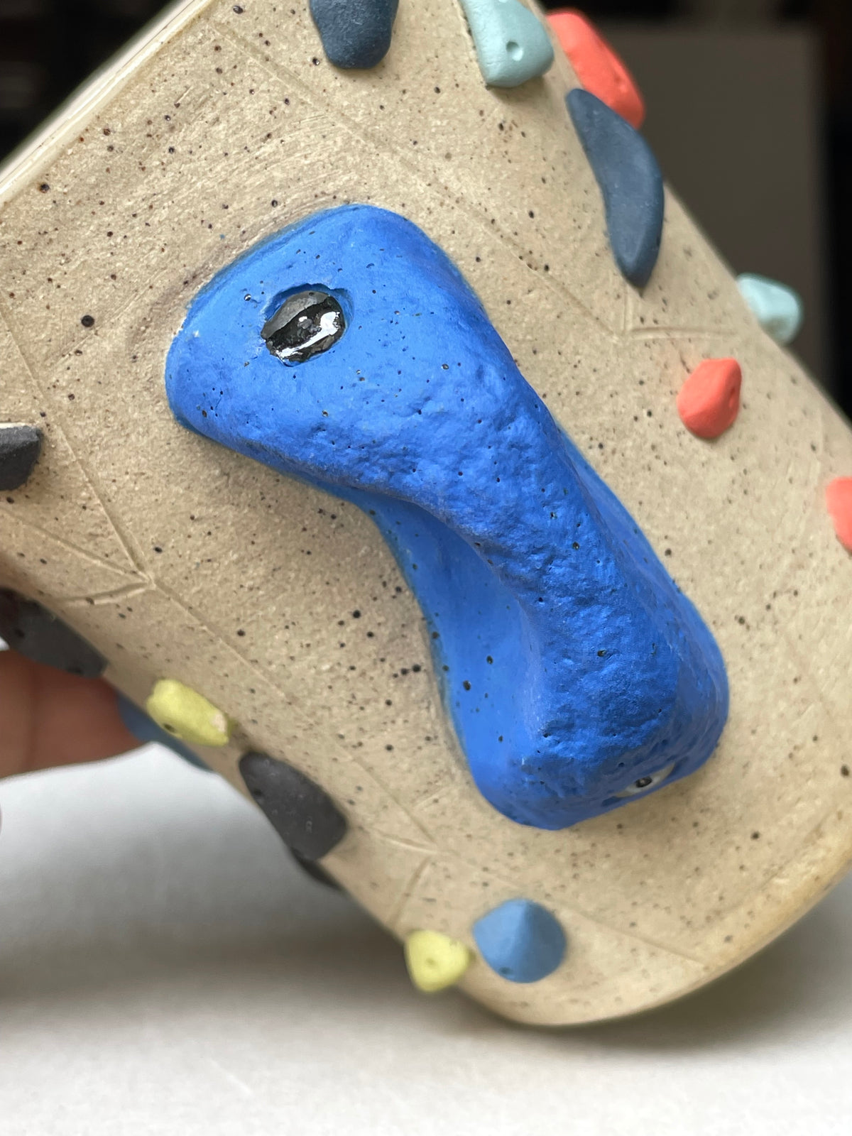 V-shape Cup - Buff Speckled with Hold Handle - Handsculpted