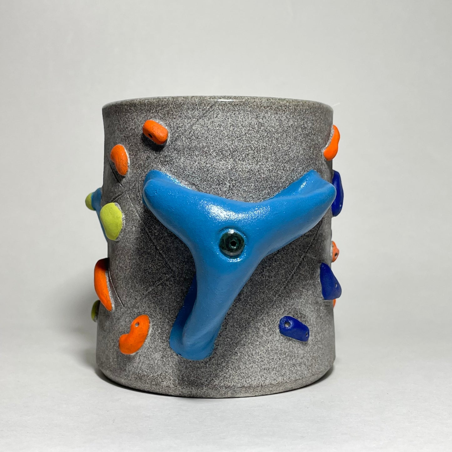 Climbing Cup - Hold Handle - Granite Clay (10-11oz)