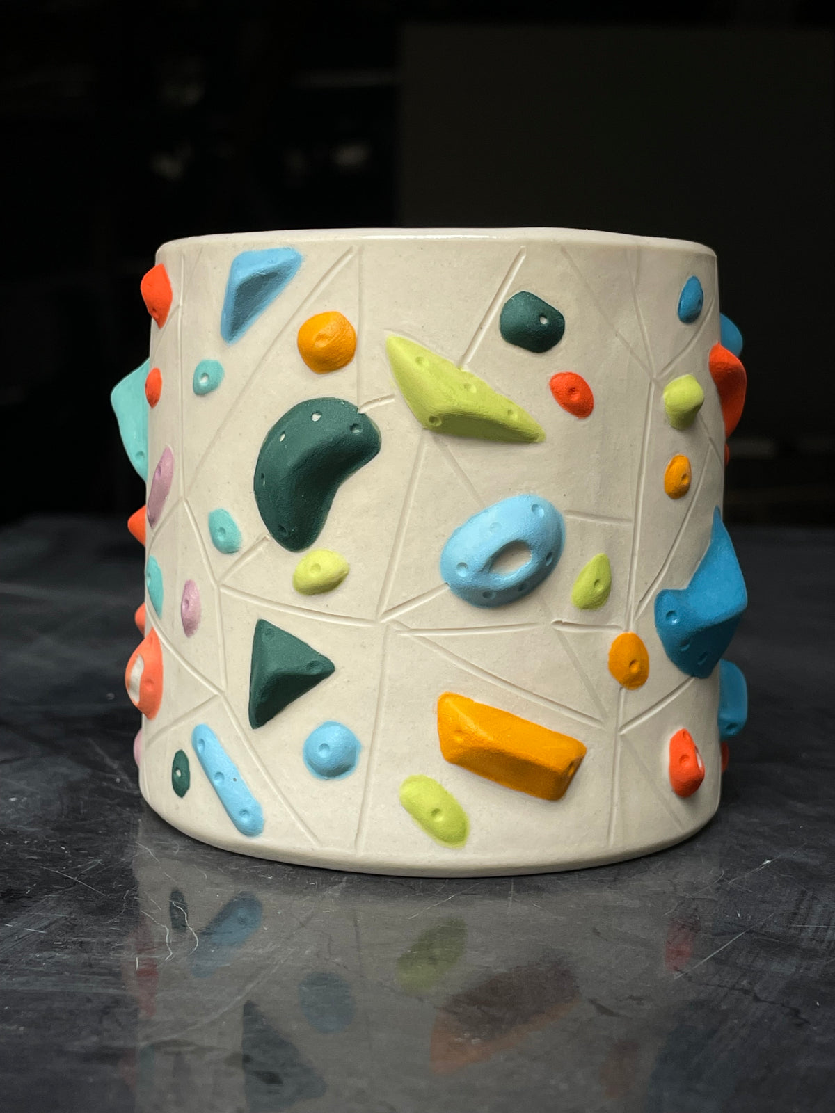 Detailed Holds - White Climbing Cup with BLUE Hold Handle - 12oz